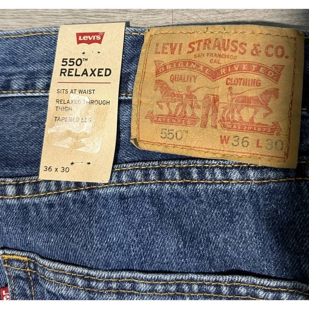 Levi's 550 Relaxed Fit Straight Jeans Men 36x30 Blue Denim Casual Workwear NWT